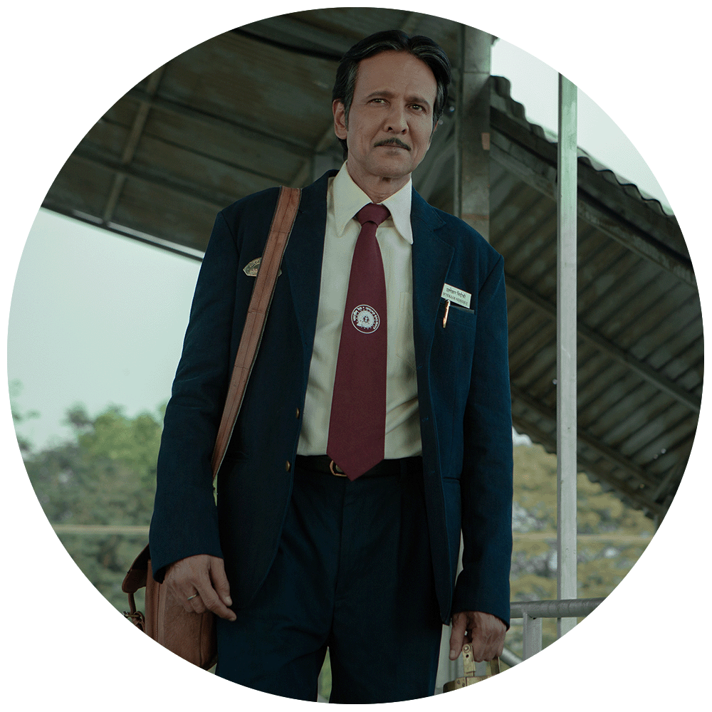 Kay Kay Menon in The Railway Men