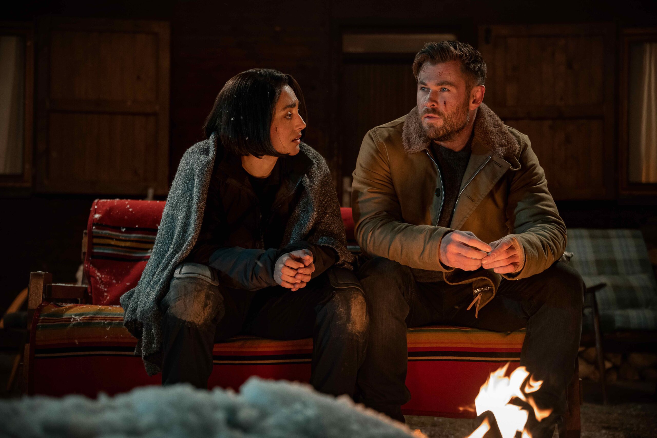 Golshifteh Farahani as Nik Khan and Chris Hemsworth as Tyler Rake in Extraction 2