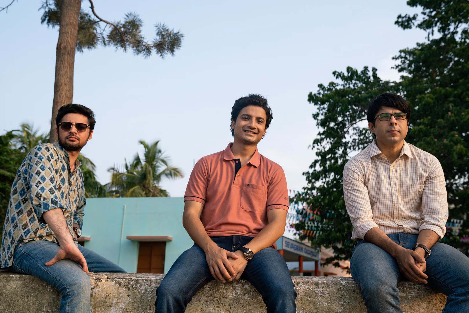 Shadab Kamal, Priyanshu Painyuli, and Chandrachoor Rai in Upstarts (2019)
