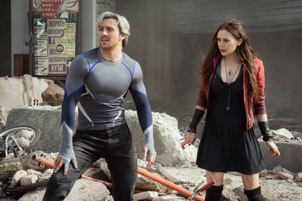 Aaron Taylor-Johnson and Elizabeth Olsen in Avengers: Age of Ultron (2015)