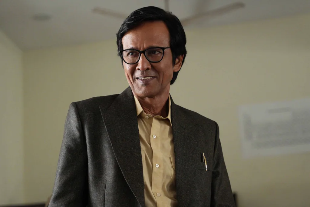 Kay Kay Menon in Shekhar Home